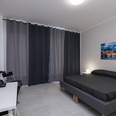 Travelershome Ciampino Airport Guesthouse 600M To Airport Luaran gambar