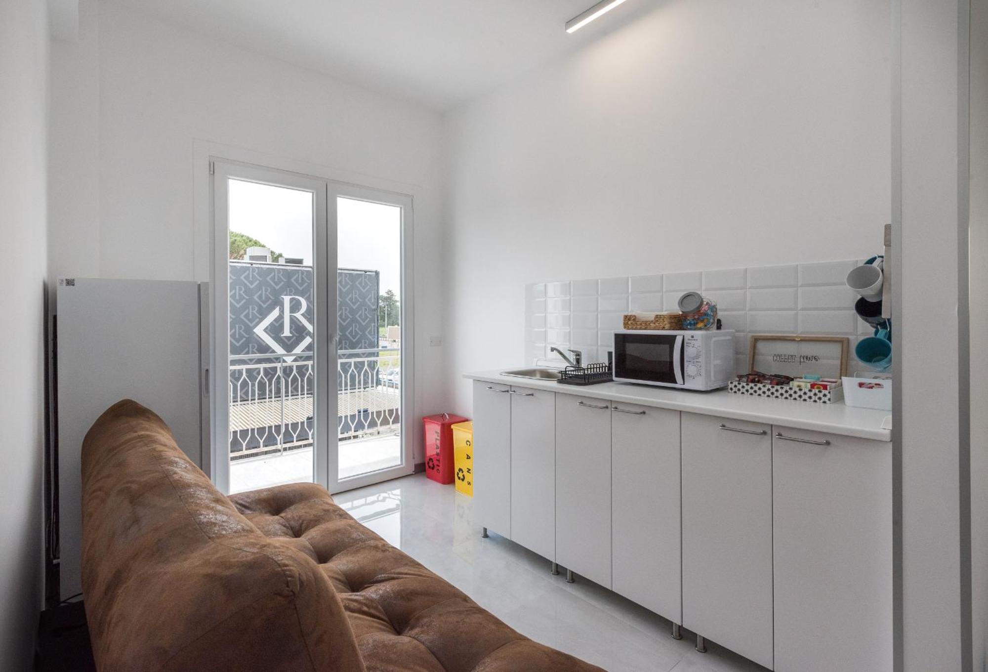 Travelershome Ciampino Airport Guesthouse 600M To Airport Luaran gambar