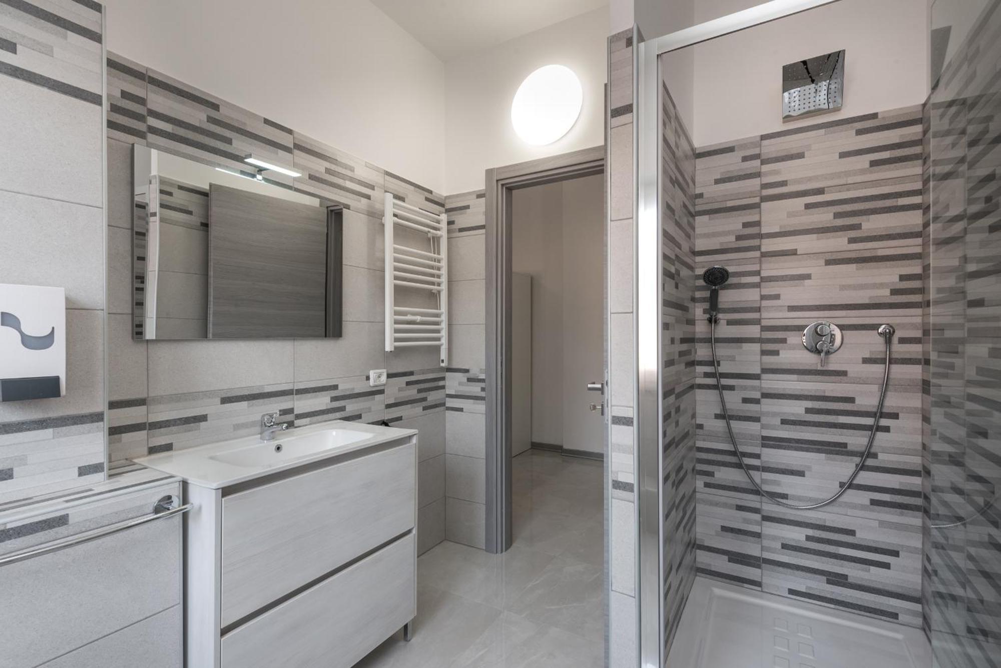 Travelershome Ciampino Airport Guesthouse 600M To Airport Luaran gambar
