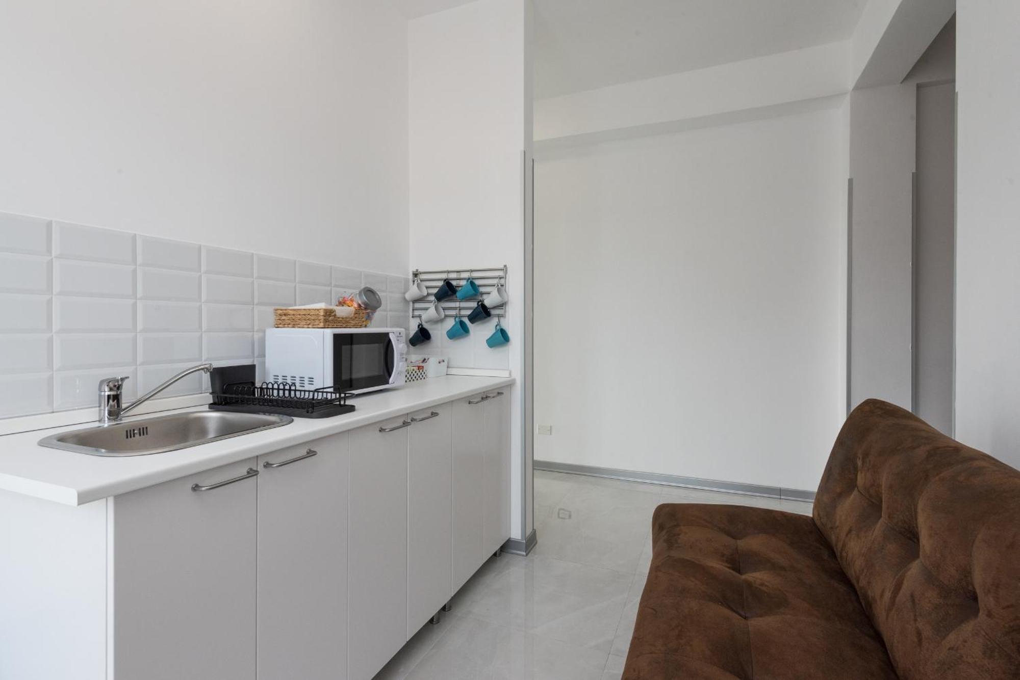 Travelershome Ciampino Airport Guesthouse 600M To Airport Luaran gambar