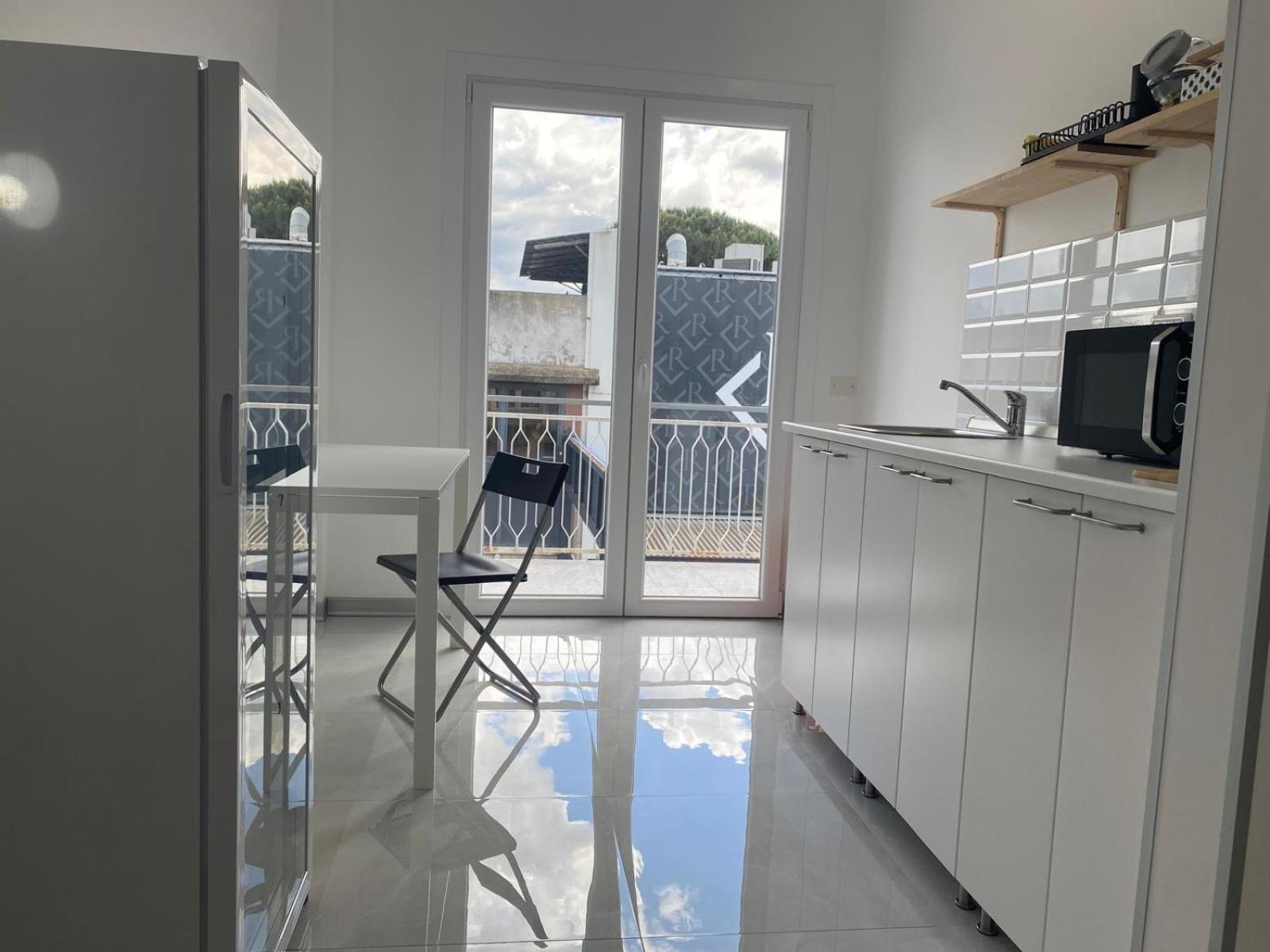 Travelershome Ciampino Airport Guesthouse 600M To Airport Luaran gambar
