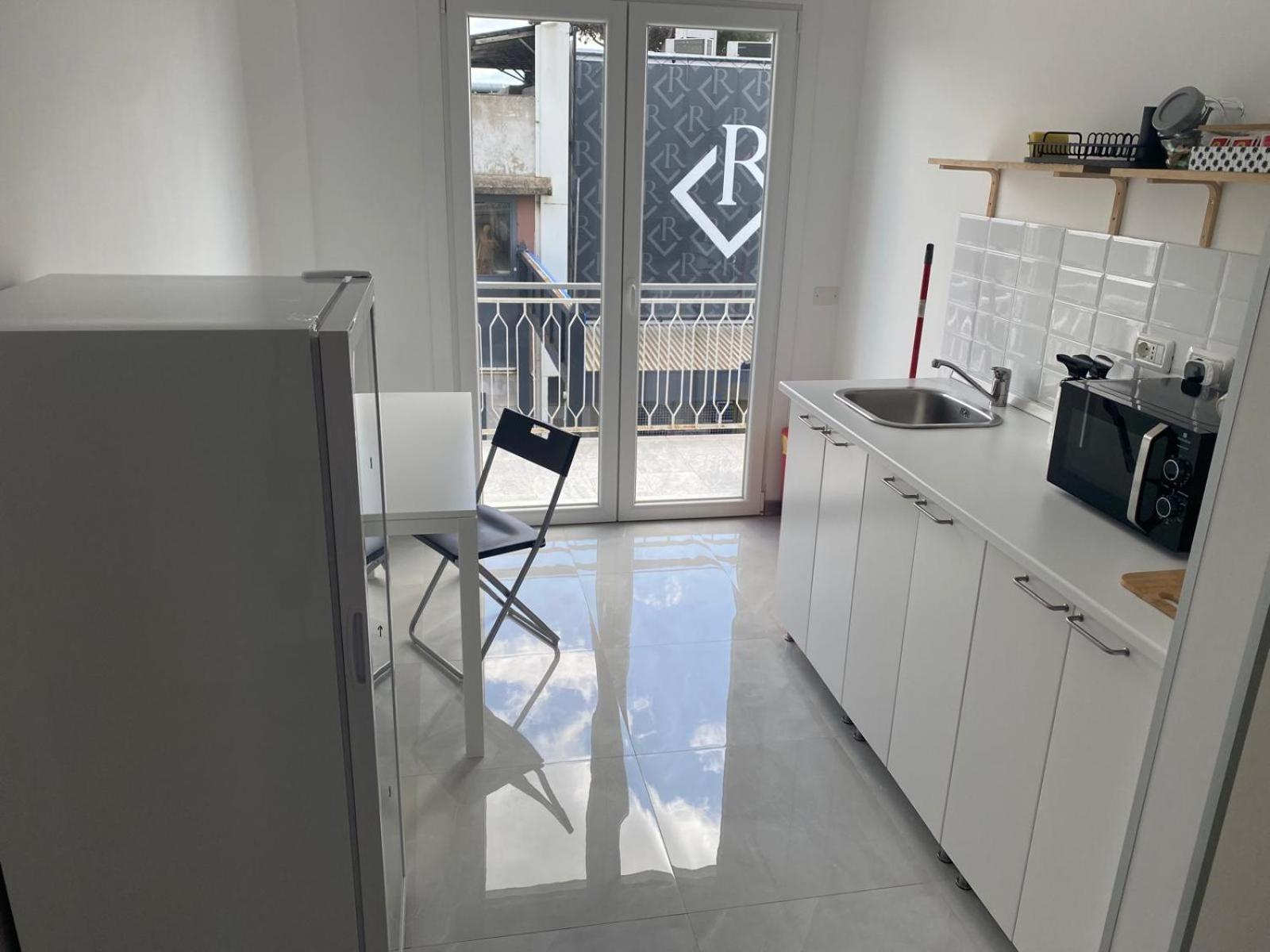 Travelershome Ciampino Airport Guesthouse 600M To Airport Luaran gambar
